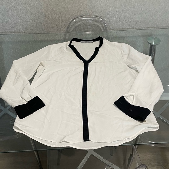 Marc New York Tops - Marc New York Fitted White and Black Blouse